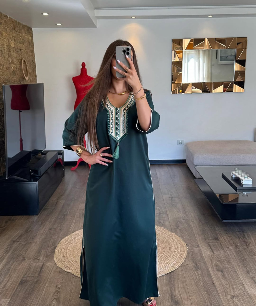 Abaya Chic et Élégante – Confort & Raffinement au Quotidien
