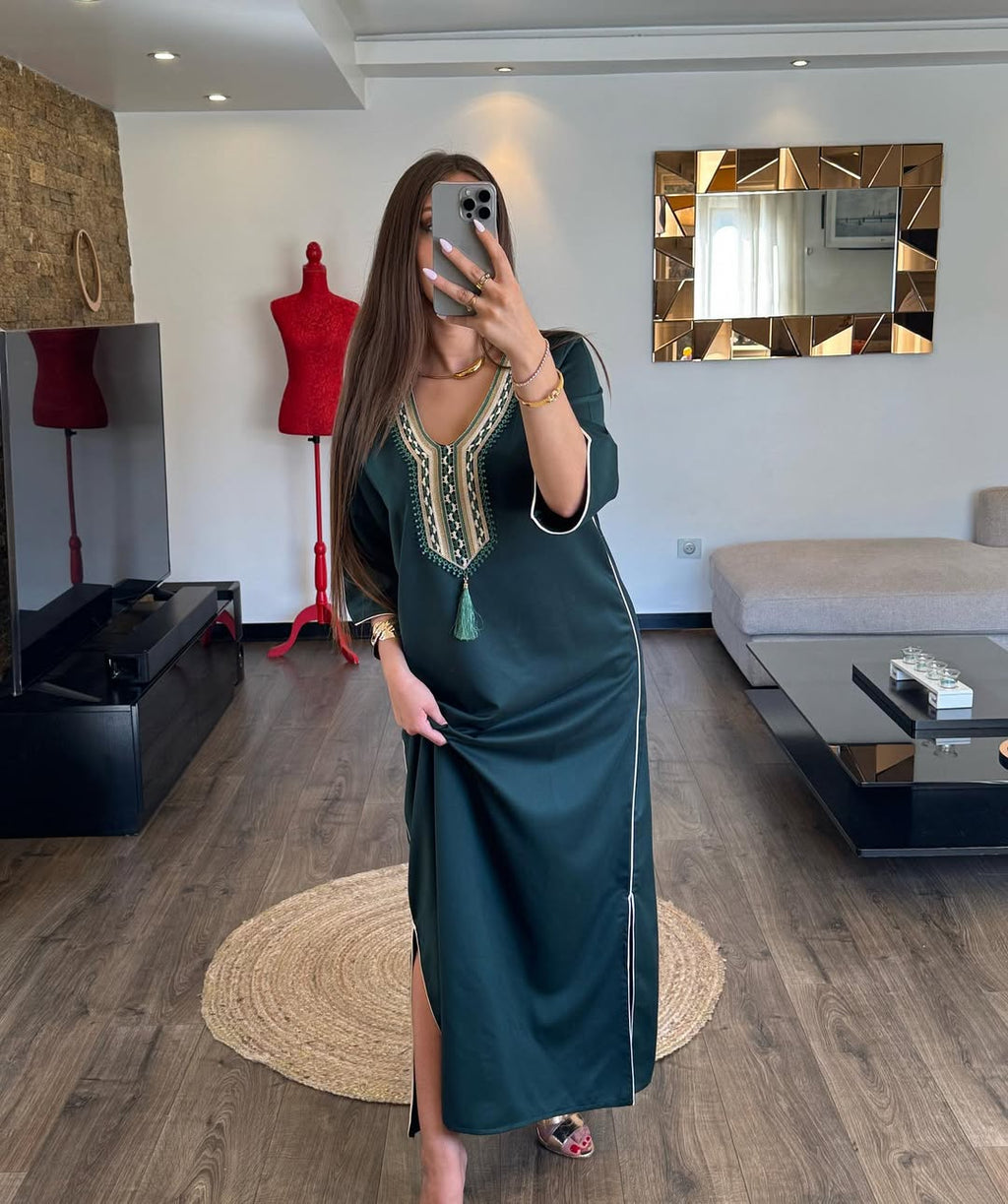 Abaya Chic et Élégante – Confort & Raffinement au Quotidien