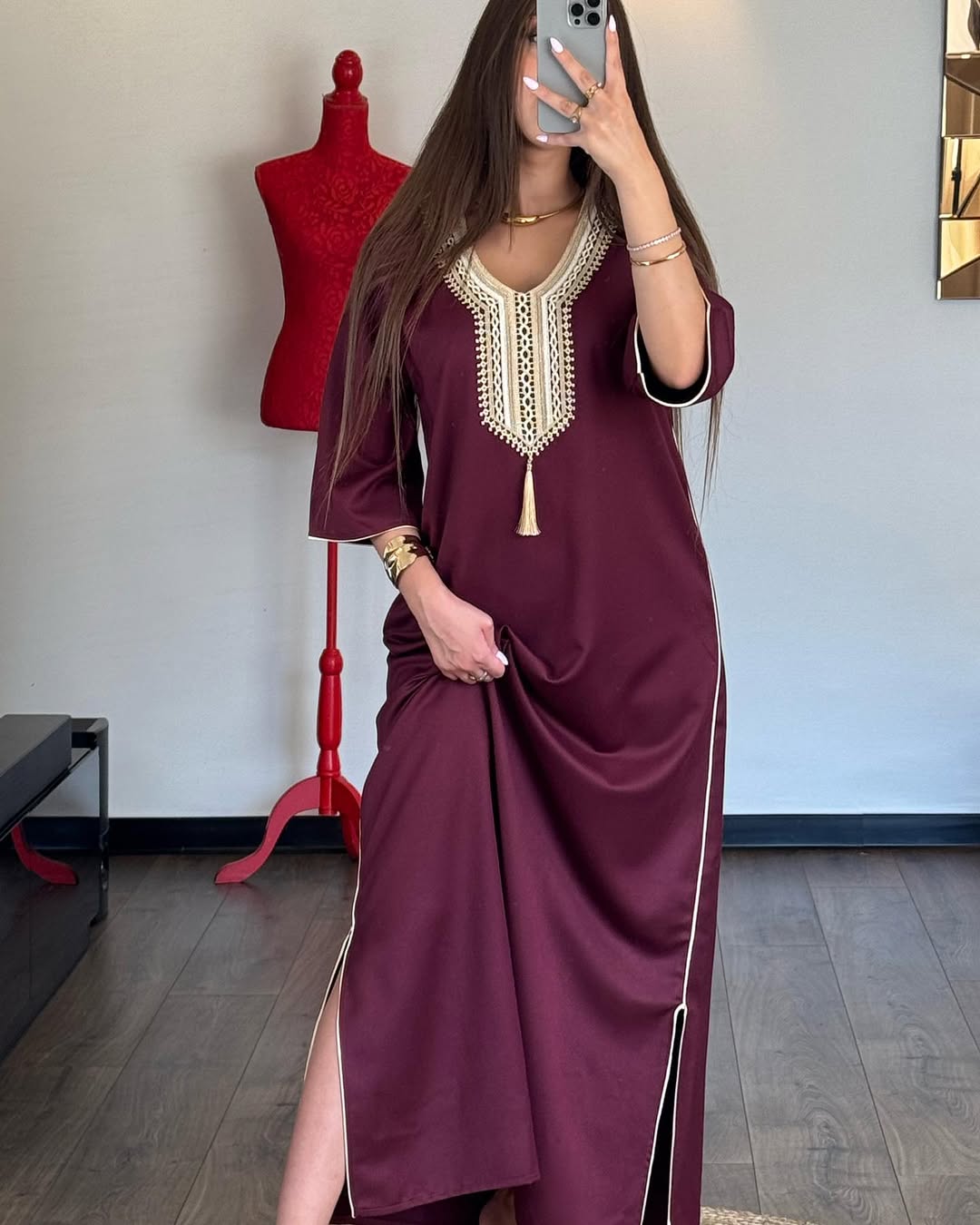 Abaya Chic et Élégante – Confort & Raffinement au Quotidien