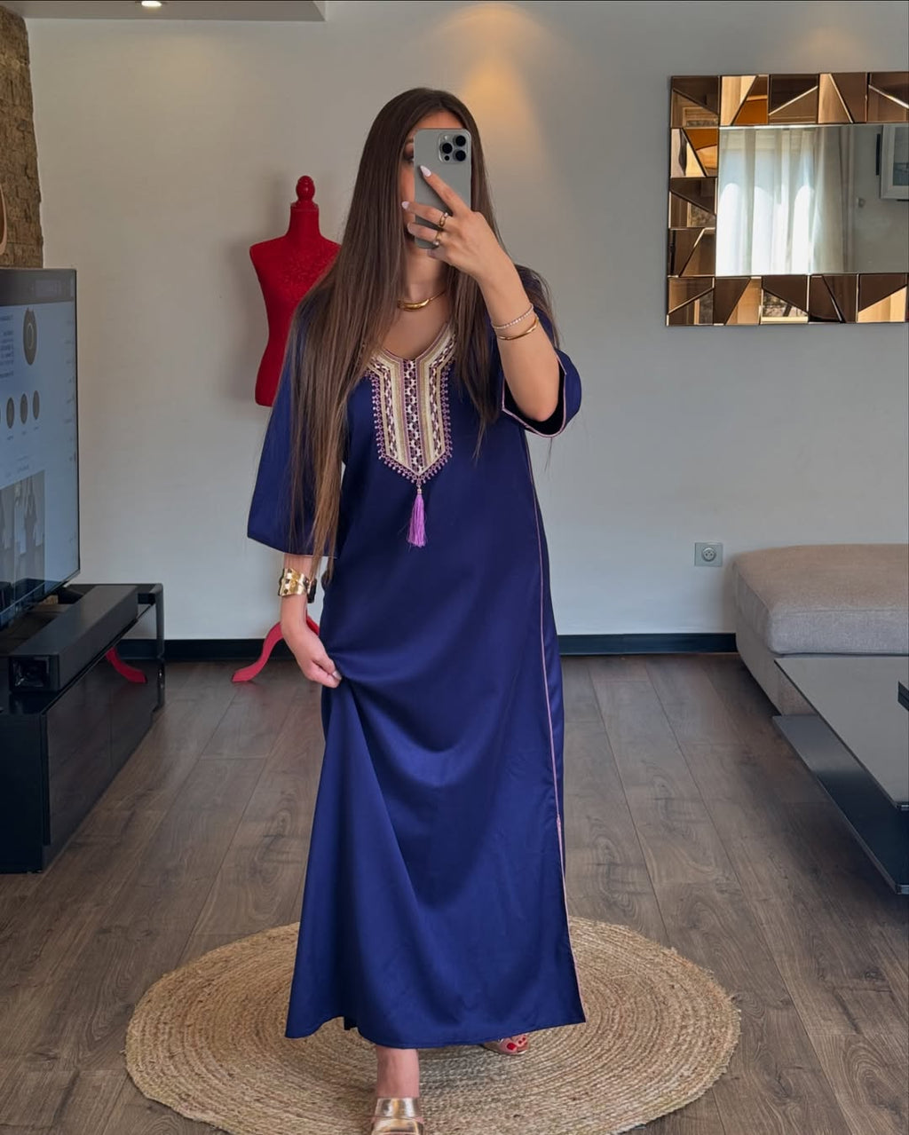 Abaya Chic et Élégante – Confort & Raffinement au Quotidien