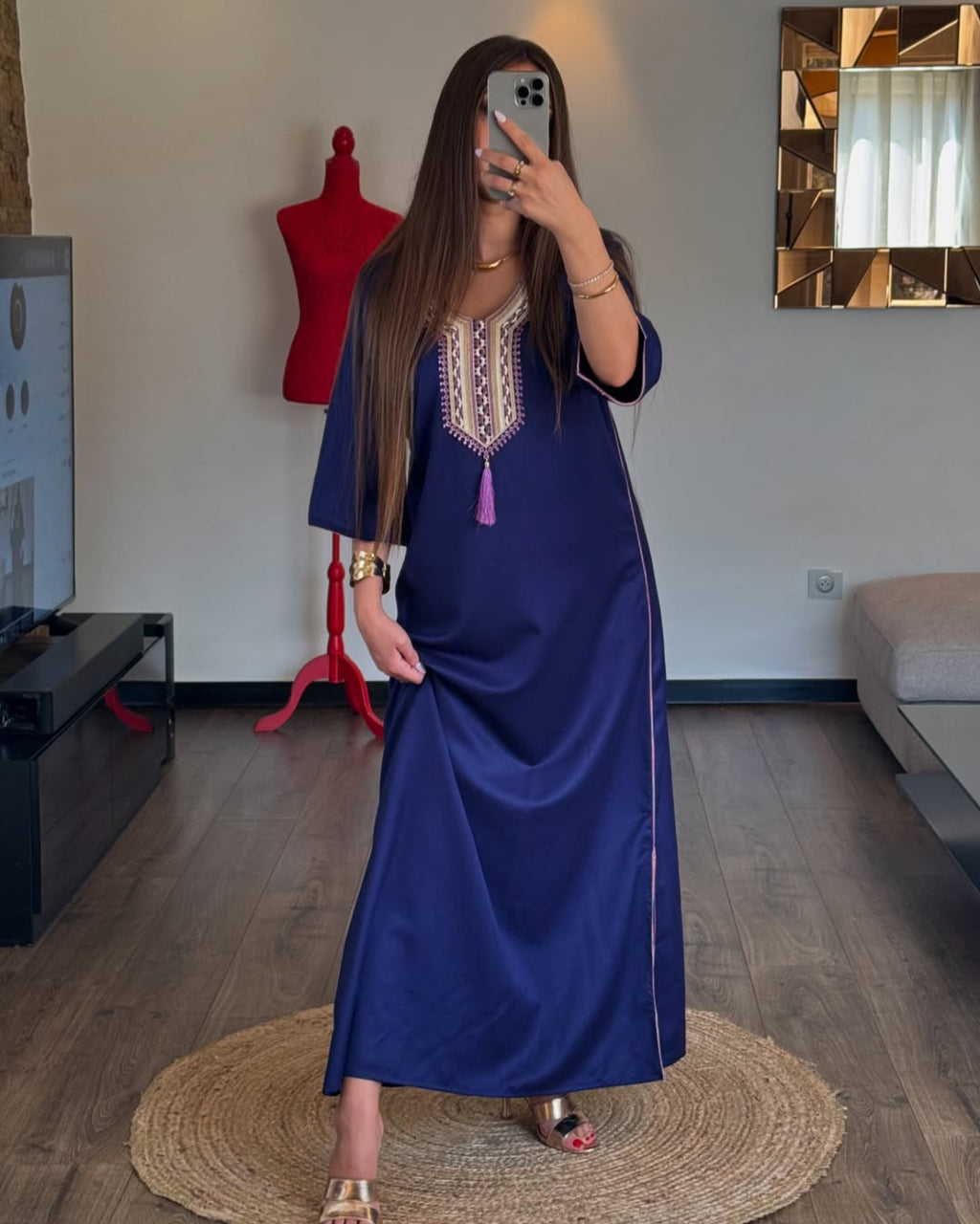 Abaya Chic et Élégante – Confort & Raffinement au Quotidien