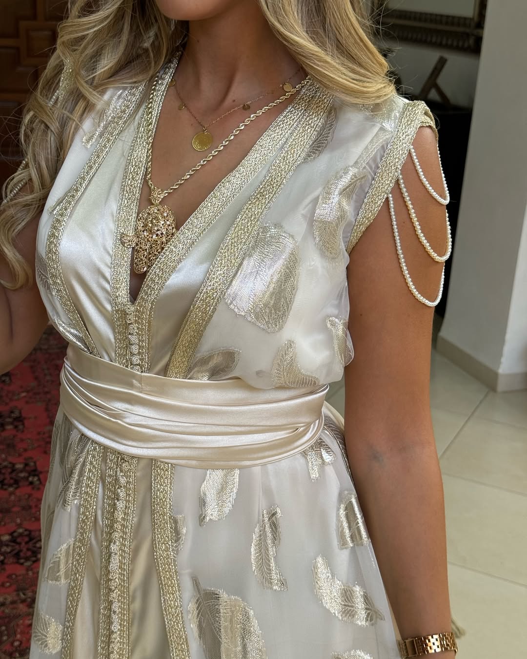 🌟 Caftan Luxe Doré – Élégance Orientale