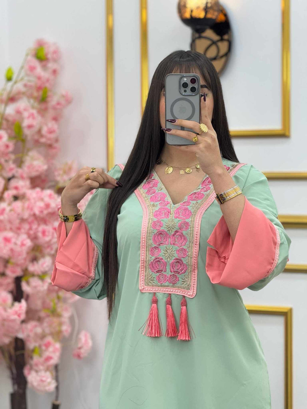 🌸 Traditional Tunisian Dress – Oriental Elegance Collection 🌸