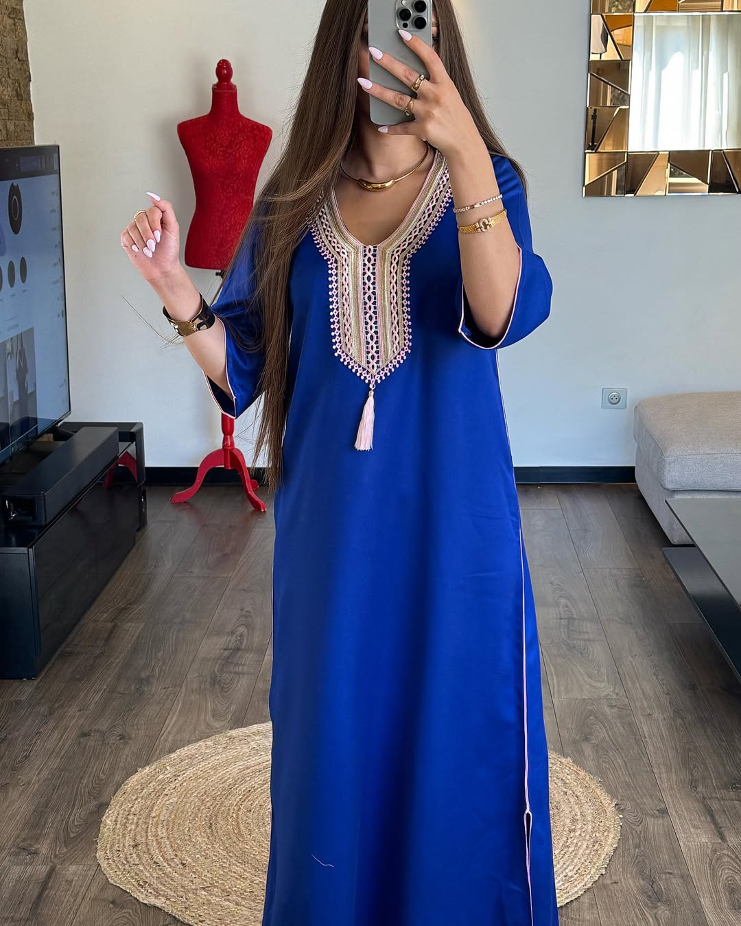 Abaya Chic et Élégante – Confort & Raffinement au Quotidien