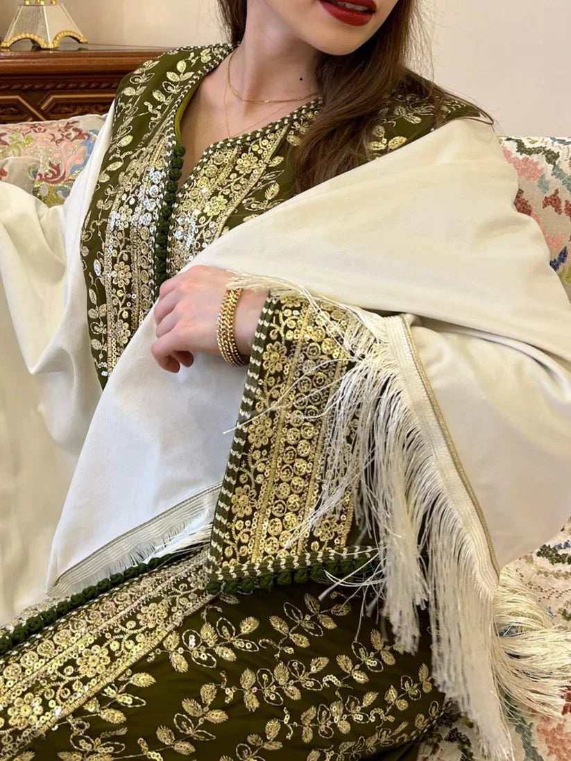 ✨ Châle Simple Blanc Cassé – Élégance Pure ✨