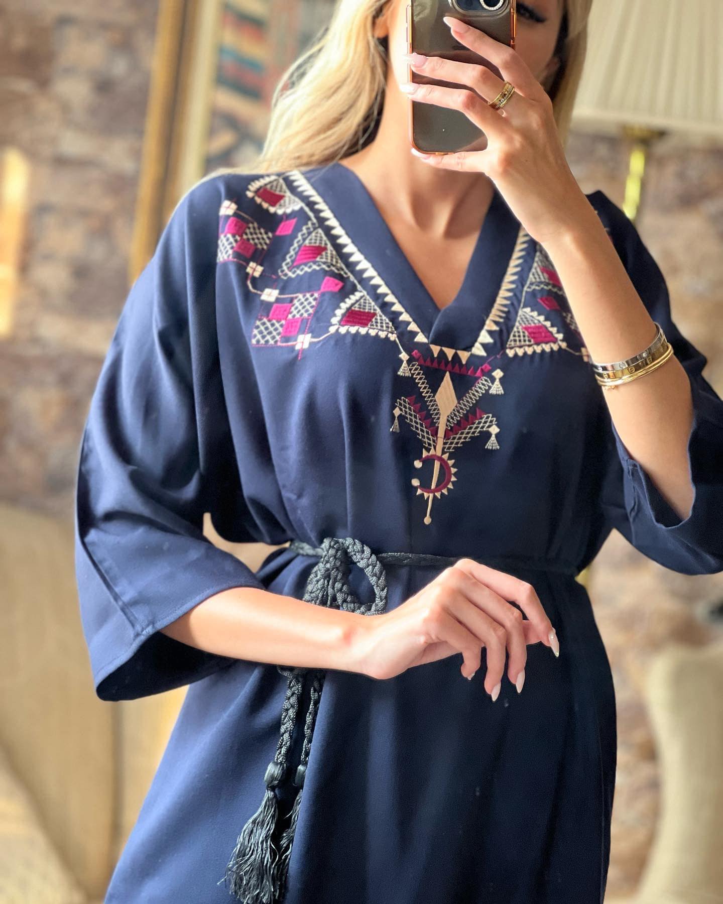 Robe Kabyle Élégance Ivoire – Tradition & Modernité Réunies