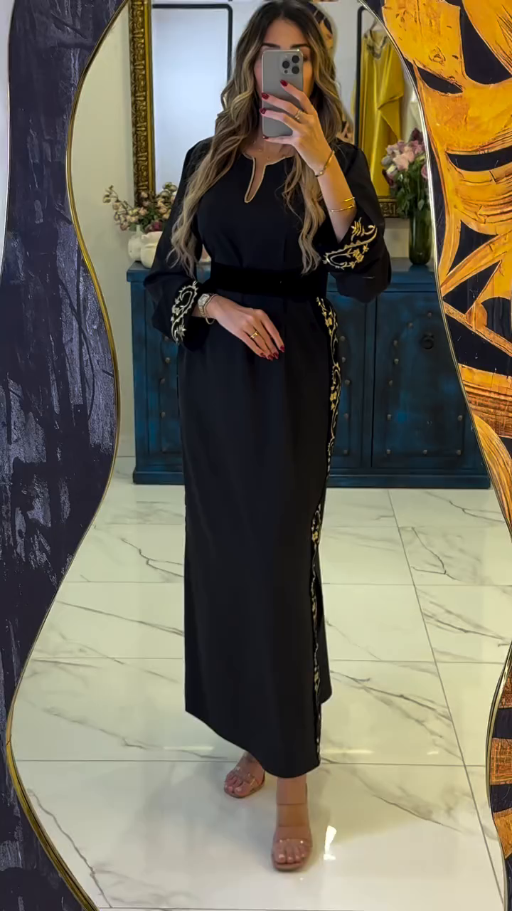 🌹 Caftan Noir Élégance Intemporelle – Raffinement & Modernité 🌹