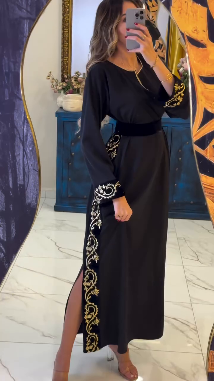 🌹 Caftan Noir Élégance Intemporelle – Raffinement & Modernité 🌹