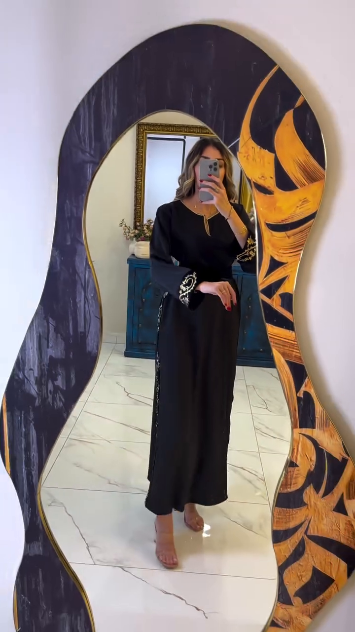 🌹 Caftan Noir Élégance Intemporelle – Raffinement & Modernité 🌹