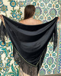 ✨ Châle Satiné Noir avec Finitions à Franges ✨