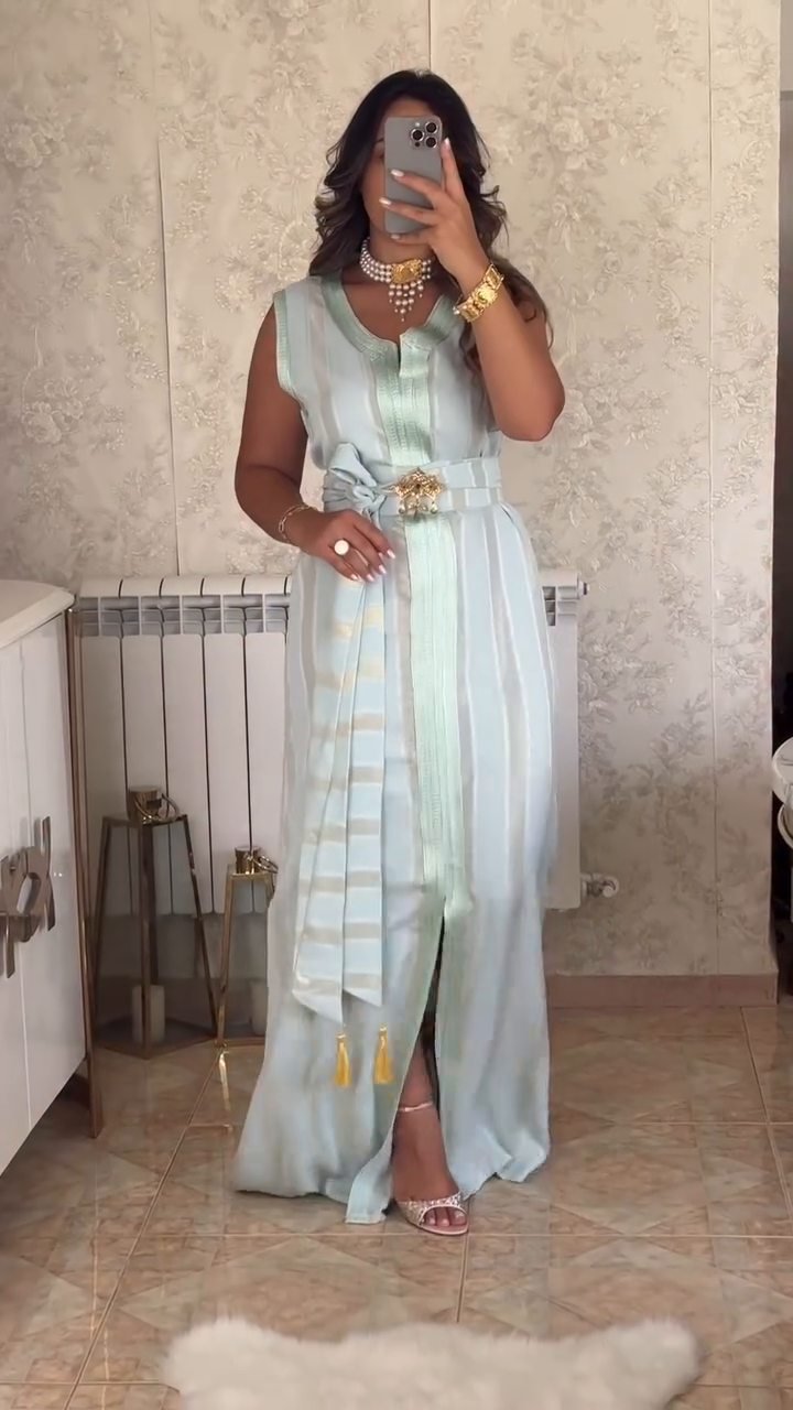 ✨ Caftan Nedjma Bleu Céleste – Élégance et modernité revisitées ✨