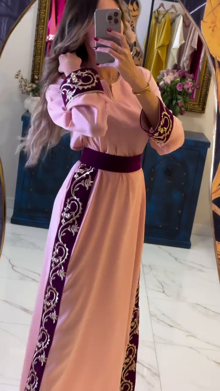 🌸 Caftan Rose – Douceur, Élégance &amp; Raffinement 🌸