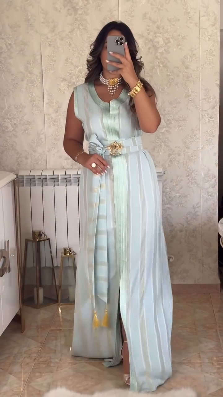✨ Caftan Nedjma Bleu Céleste – Élégance et modernité revisitées ✨