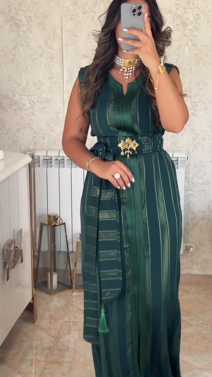 ✨ Caftan Nedjma Vert Émeraude – Élégance et modernité intemporelles ✨