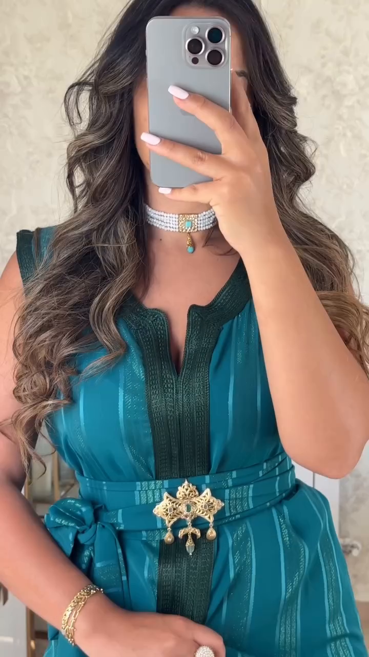 ✨ Caftan Nedjma Vert en Crêpe Premium – Élégance intemporelle & confort absolu ✨