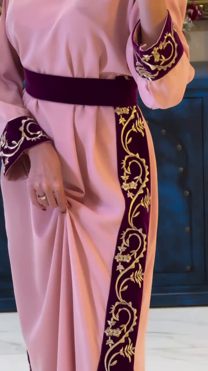 🌸 Caftan Rose – Douceur, Élégance &amp; Raffinement 🌸