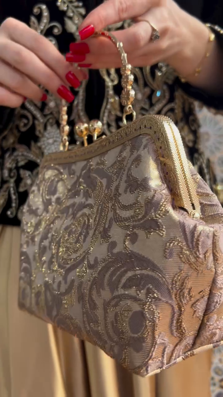 ✨ Sac en Brocard Sable Rosé Étincelant – Élégance Lumineuse ✨
