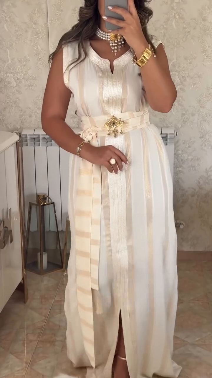 ✨ Caftan Nedjma Sable Doré – Harmonie et raffinement intemporel ✨