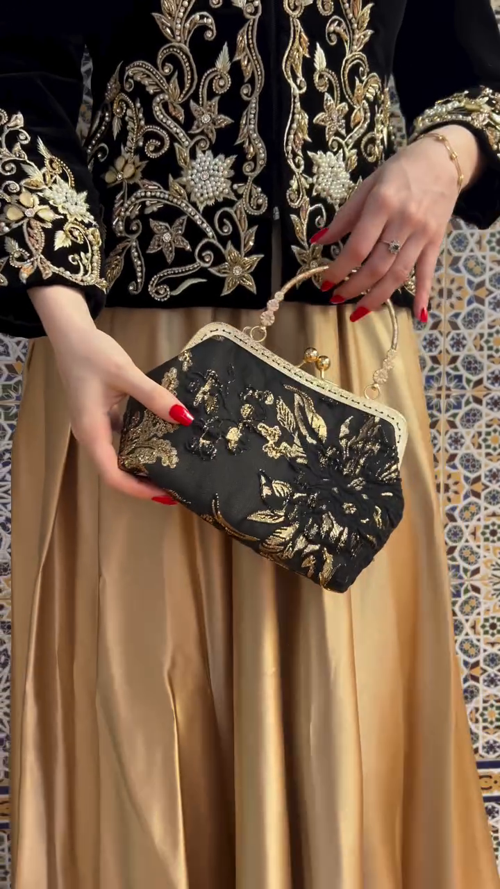 ✨ Sac en Brocard Noir &amp; Doré – Élégance Royale ✨