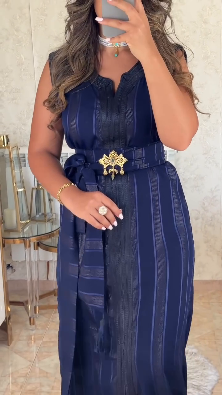 💙 Caftan Nedjma Bleu Nuit – La Nuit, la Noblesse, l’Éclat