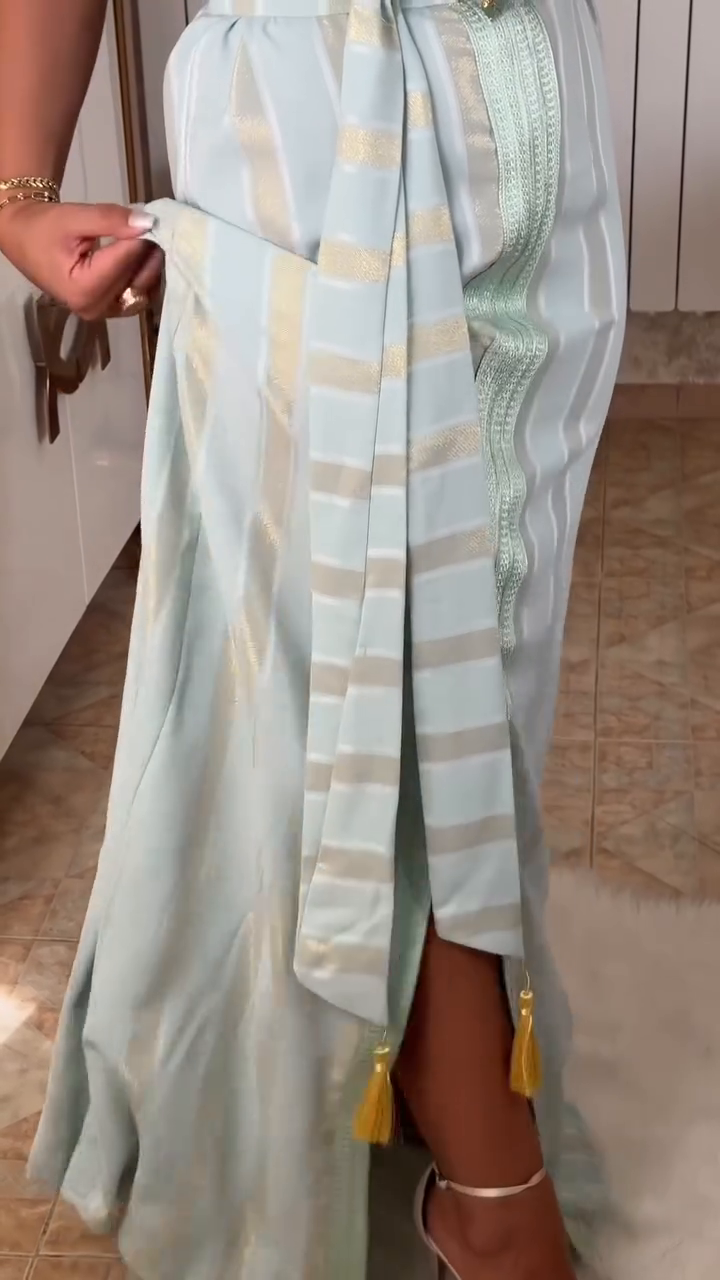 ✨ Caftan Nedjma Bleu Céleste – Élégance et modernité revisitées ✨