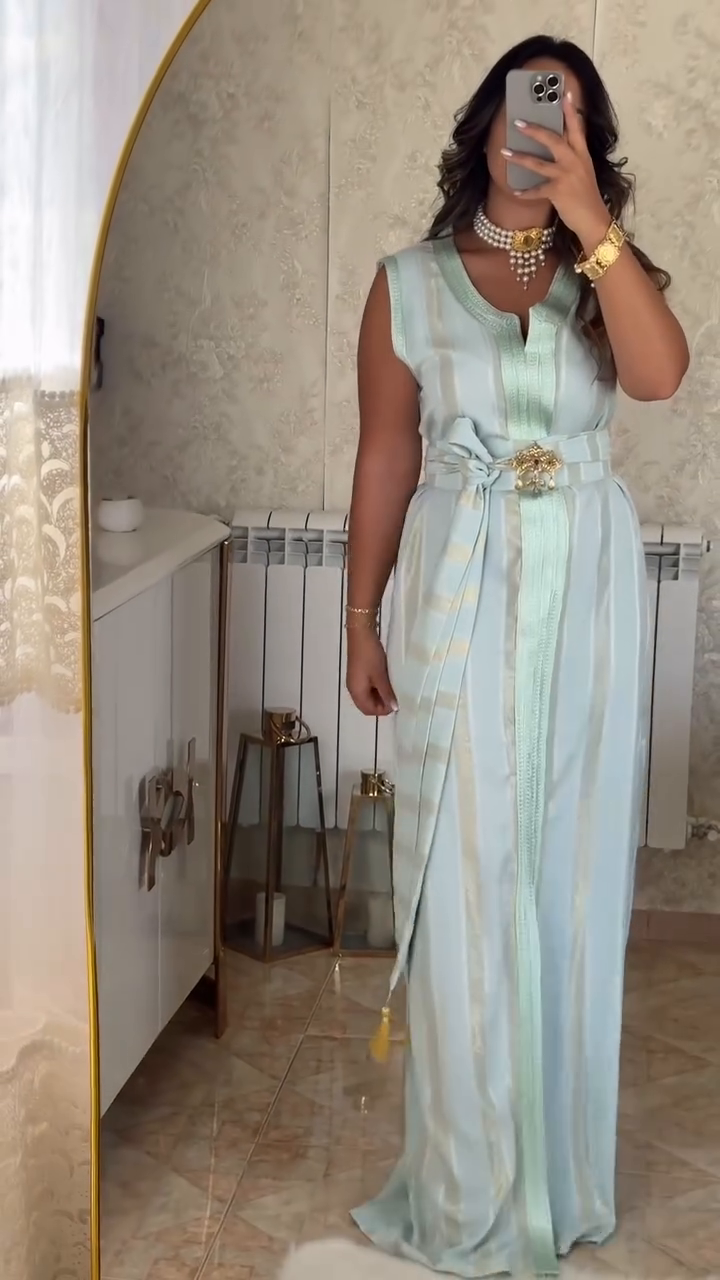 ✨ Caftan Nedjma Bleu Céleste – Élégance et modernité revisitées ✨