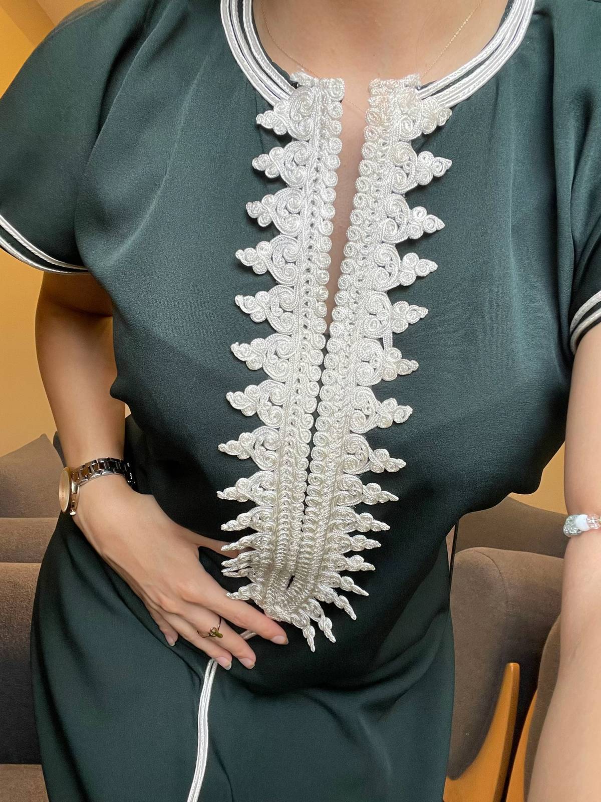 ✨ L'Essence du Charme Oriental – Caftan Princesse El Kahina Vert  Brodé