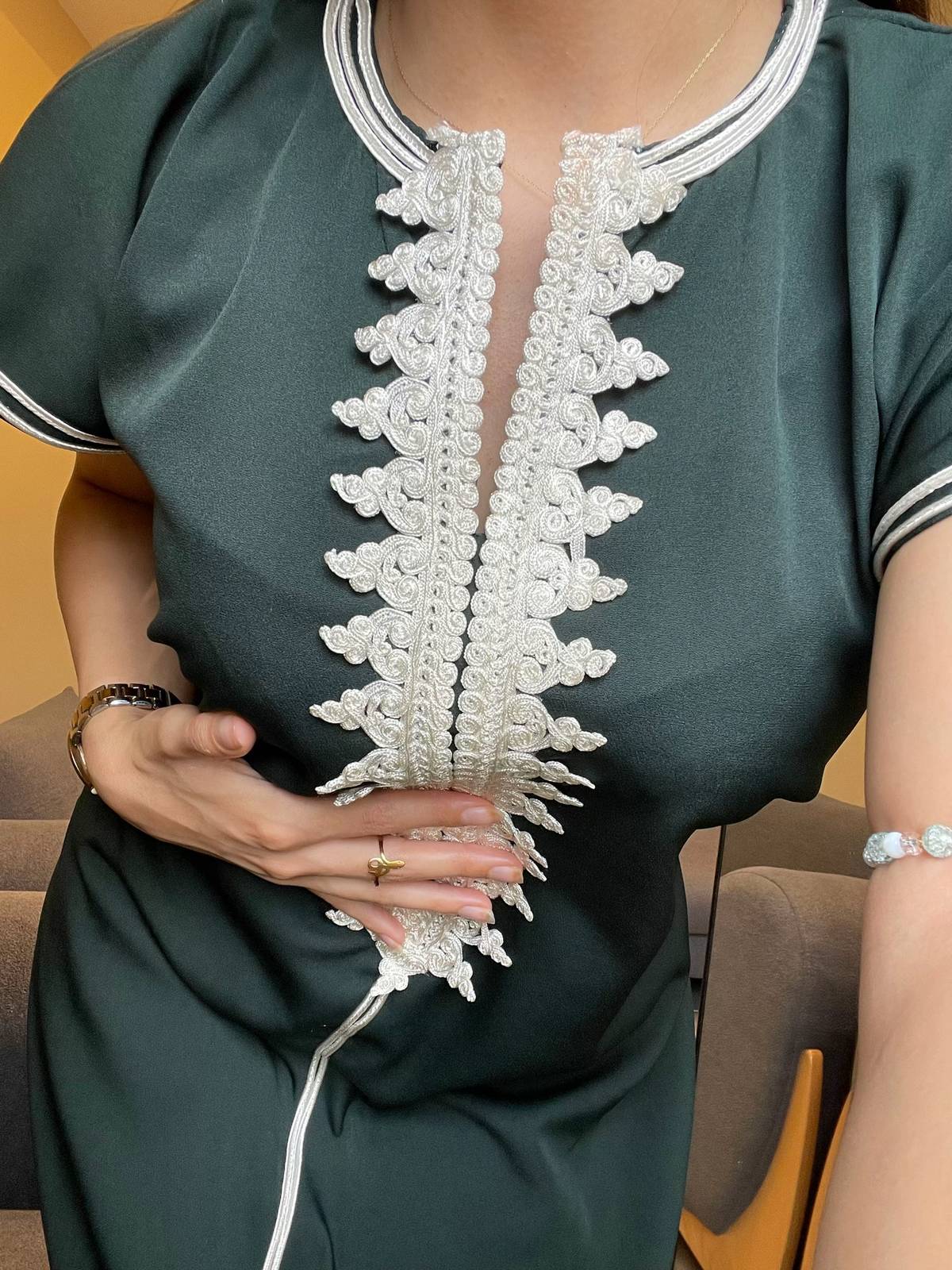 ✨ L'Essence du Charme Oriental – Caftan Princesse El Kahina Vert  Brodé