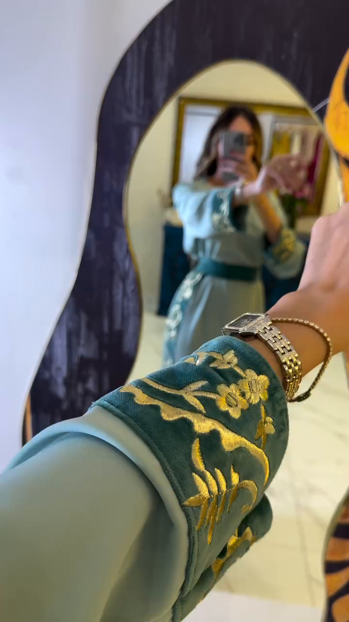 ✨ Caftan Vert d’Eau – Élégance et Raffinement ✨