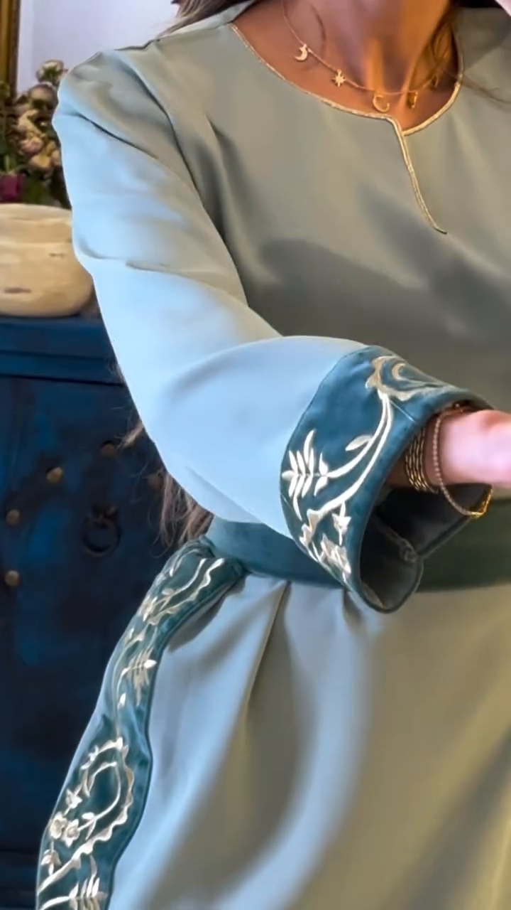 ✨ Caftan Vert d’Eau – Élégance et Raffinement ✨