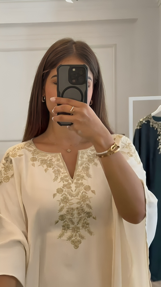 Caftan Sofia – La pièce phare de votre garde-robe élégante